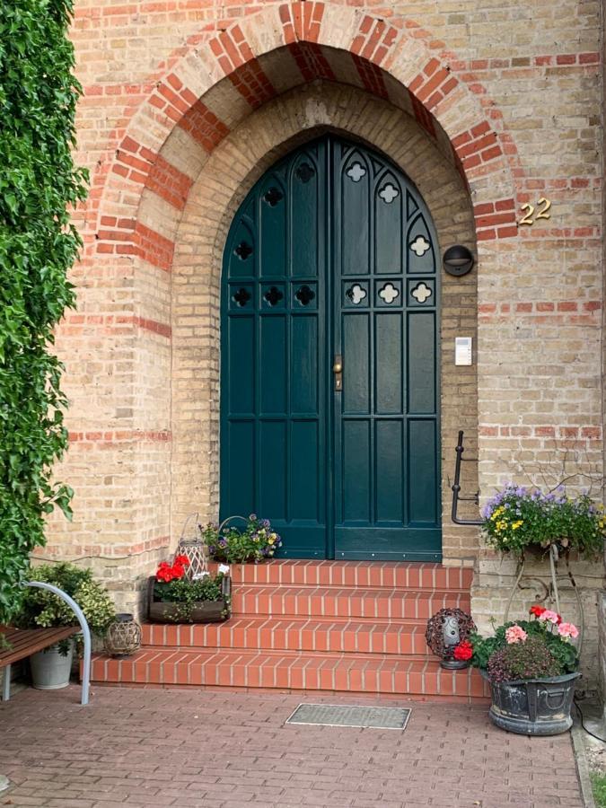 Historisches Gebaeude " Rentmeisteramt" Basedow Basedow  Luaran gambar